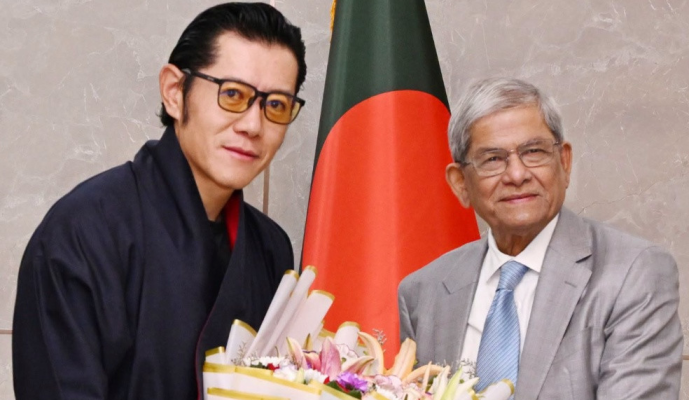 রাষ্ট্রপতিকে সপরিবারে ভুটানে আমন্ত্রণ রাজার